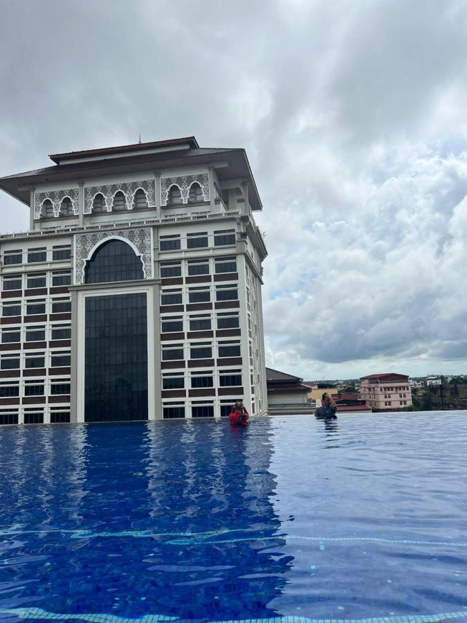 Nusa Luxurious Suite Kota Bharu Buitenkant foto