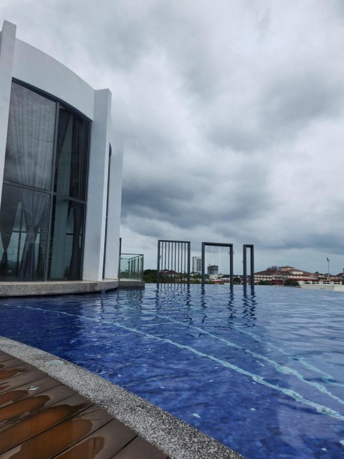 Nusa Luxurious Suite Kota Bharu Buitenkant foto