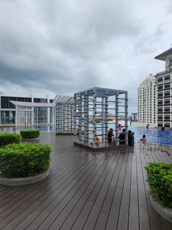 Nusa Luxurious Suite Kota Bharu Buitenkant foto